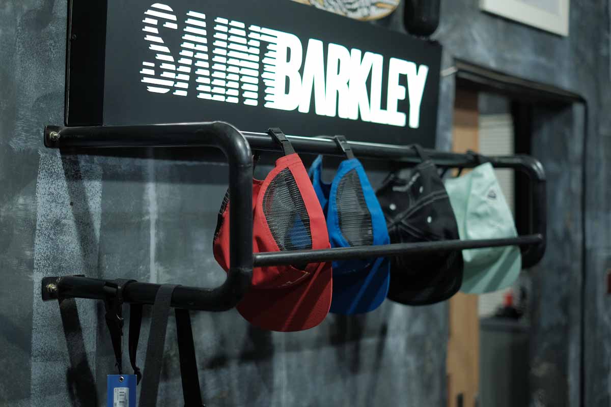 Koleksi topi produksi dari Saint Barkley